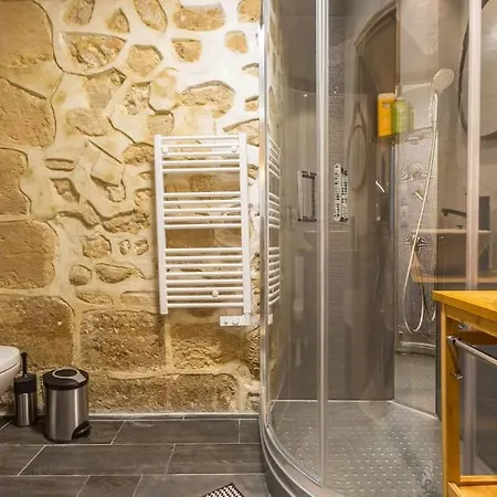 Lovely In Louvre Paris