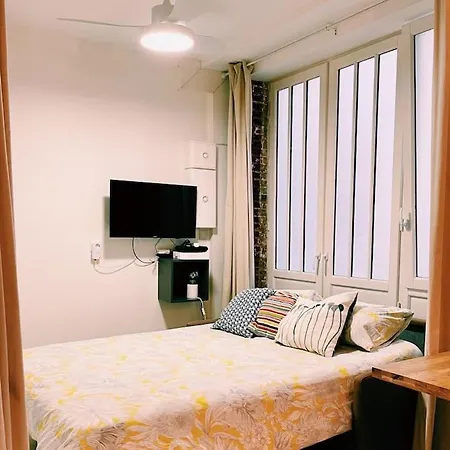 Lovely In Louvre Daire *