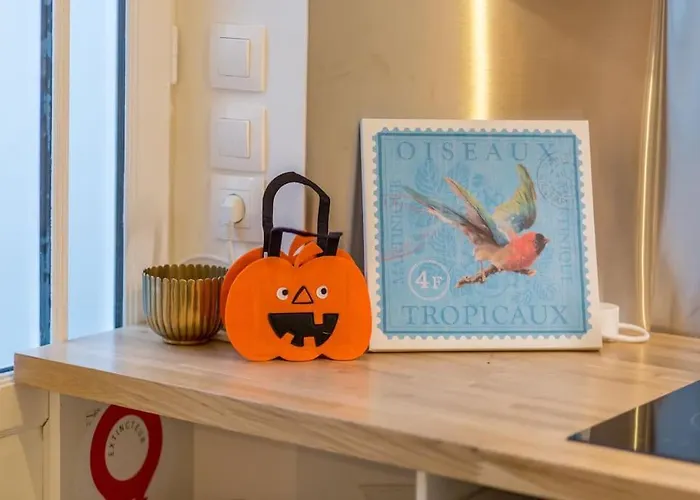 Lovely In Louvre * Paris